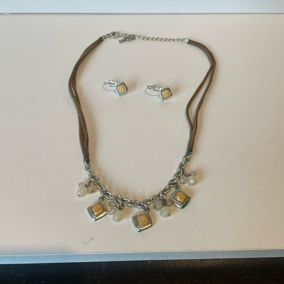 Amber Jewelry Set! Necklace and Eaarings - Picture 2 of 8